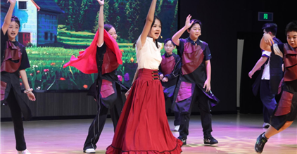 4月18日，打开这所湖湘“牛剑基地”的大门，看见A...